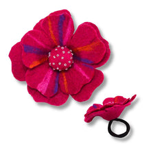 Load image into Gallery viewer, Big Flower With Beads Hair Band
