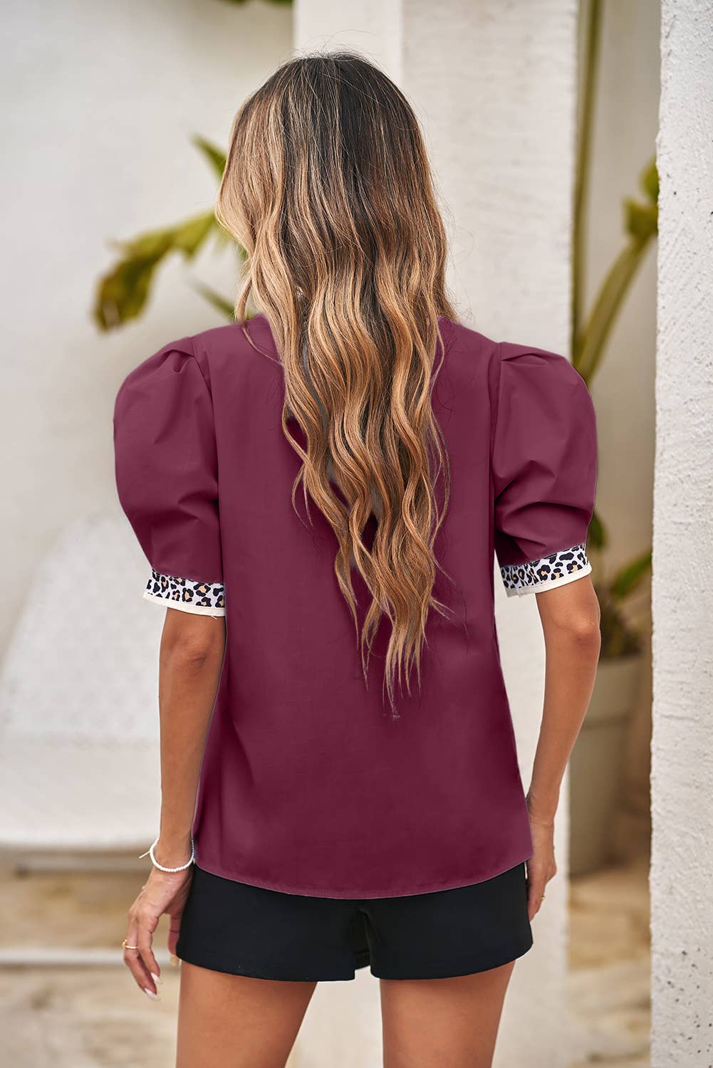 Contrast Leopard Trim Split Neck Puff Sleeve Blouse
