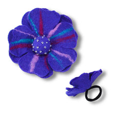 Load image into Gallery viewer, Big Flower With Beads Hair Band