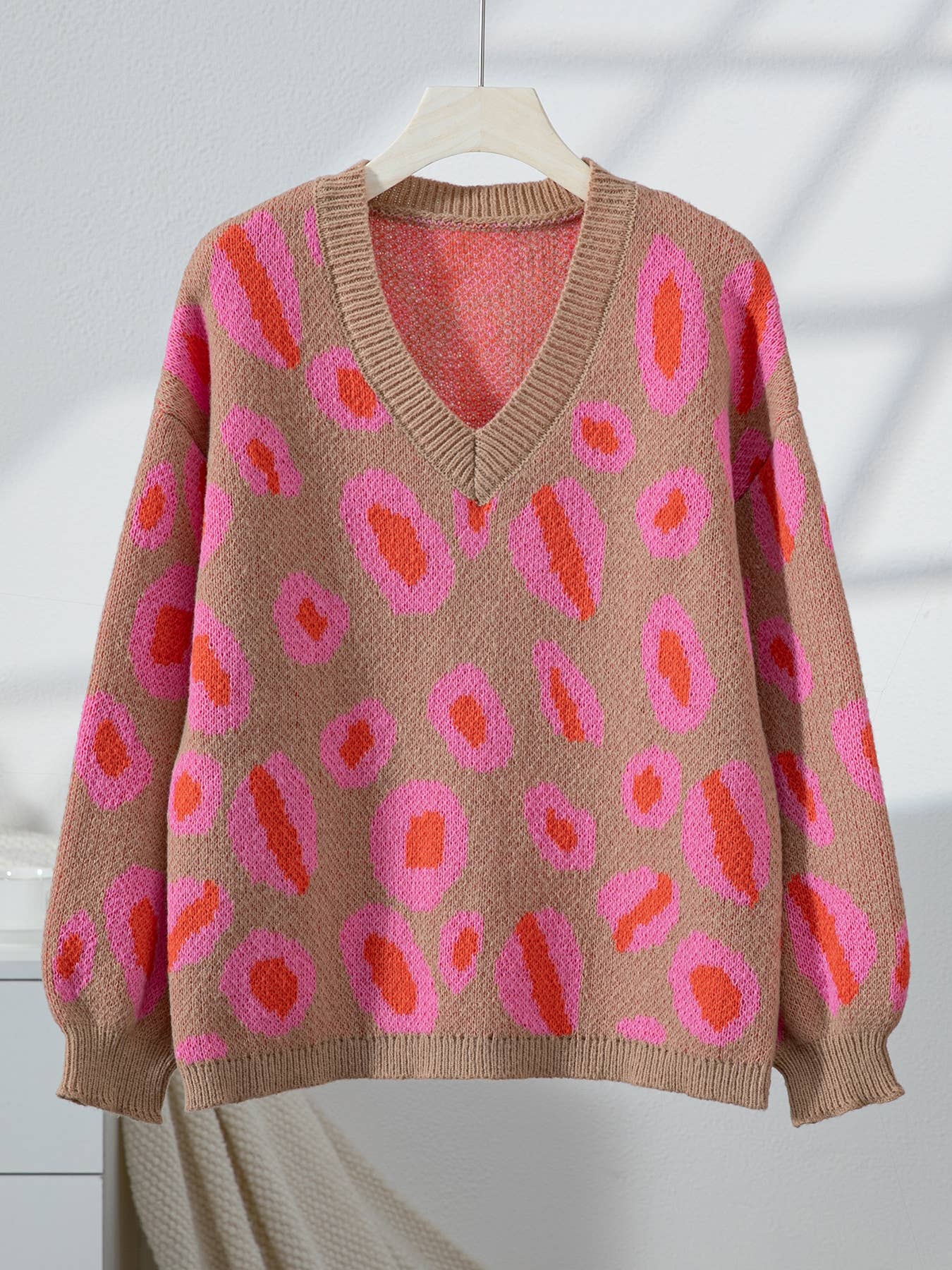 Slouchy V-Neck Leopard Jacquard Boxy Sweater