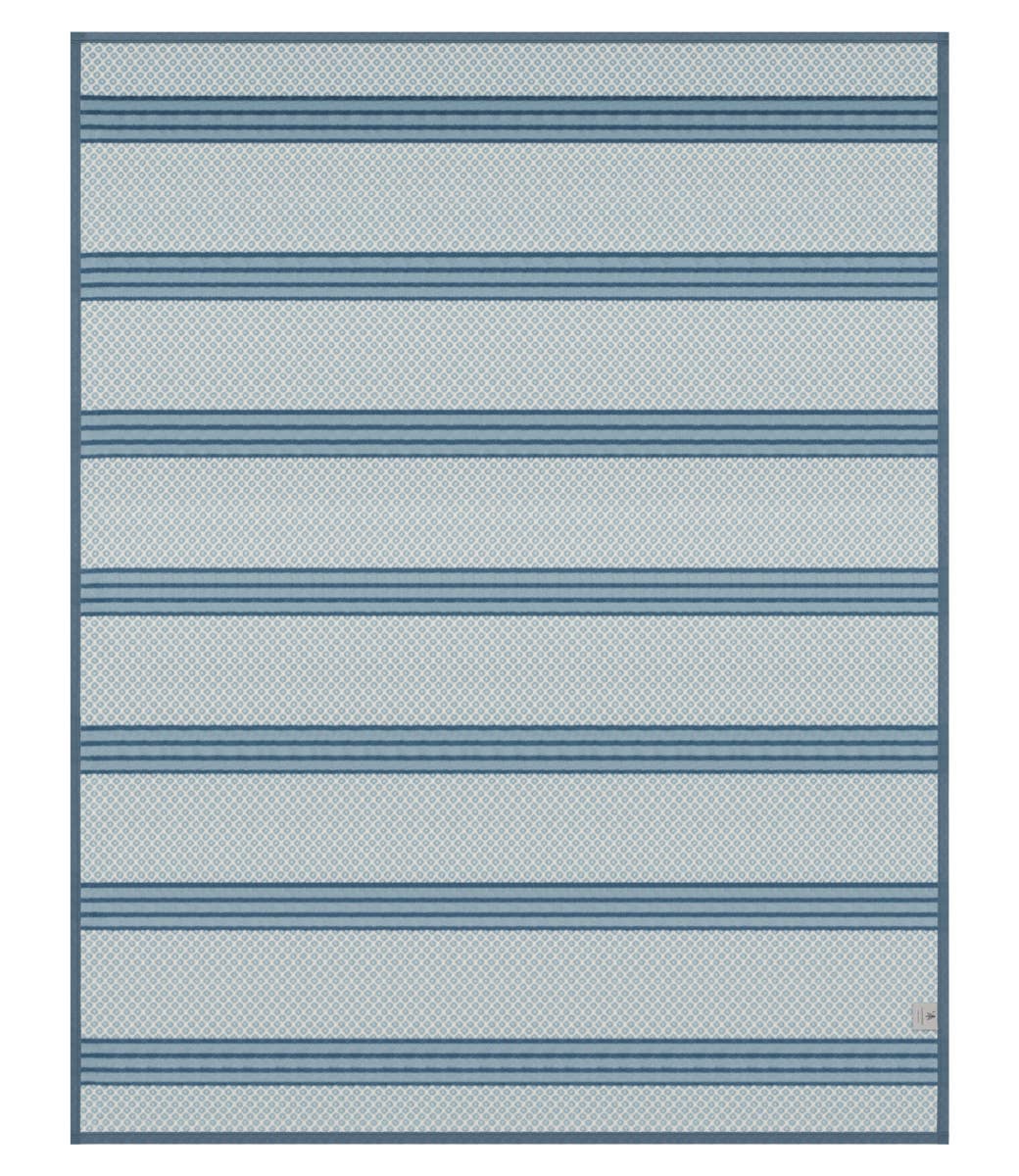 Captain's Classic Fog Blanket