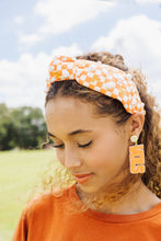 Load image into Gallery viewer, Orange and White Checkered University of Tennessee Logo Head
